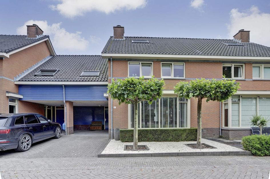 I.G.J.van den Boschstraat 43