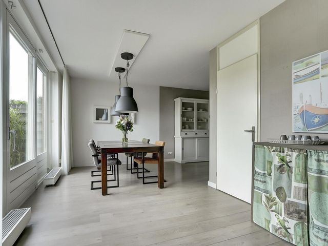 I.G.J.van den Boschstraat 43, Wilhelminadorp