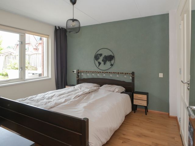 De Notenkraker 42, Almelo