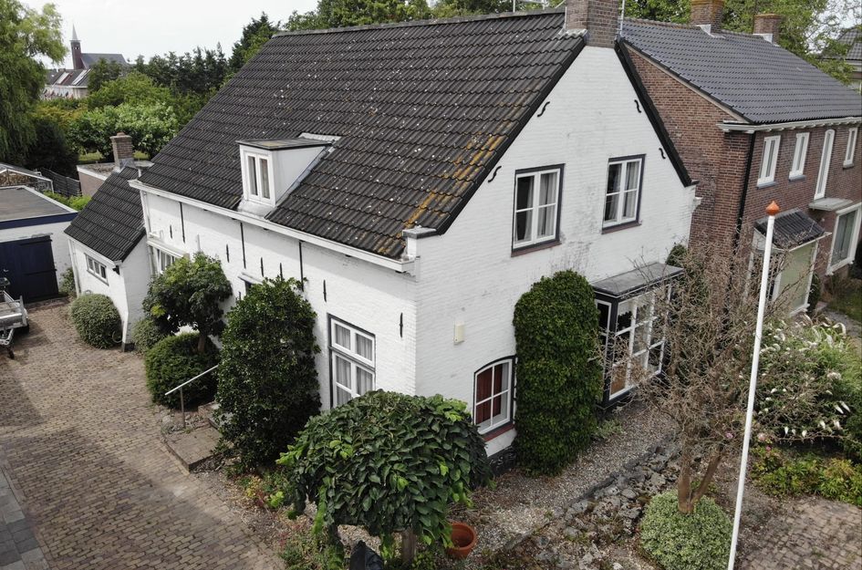 Damstraat 96