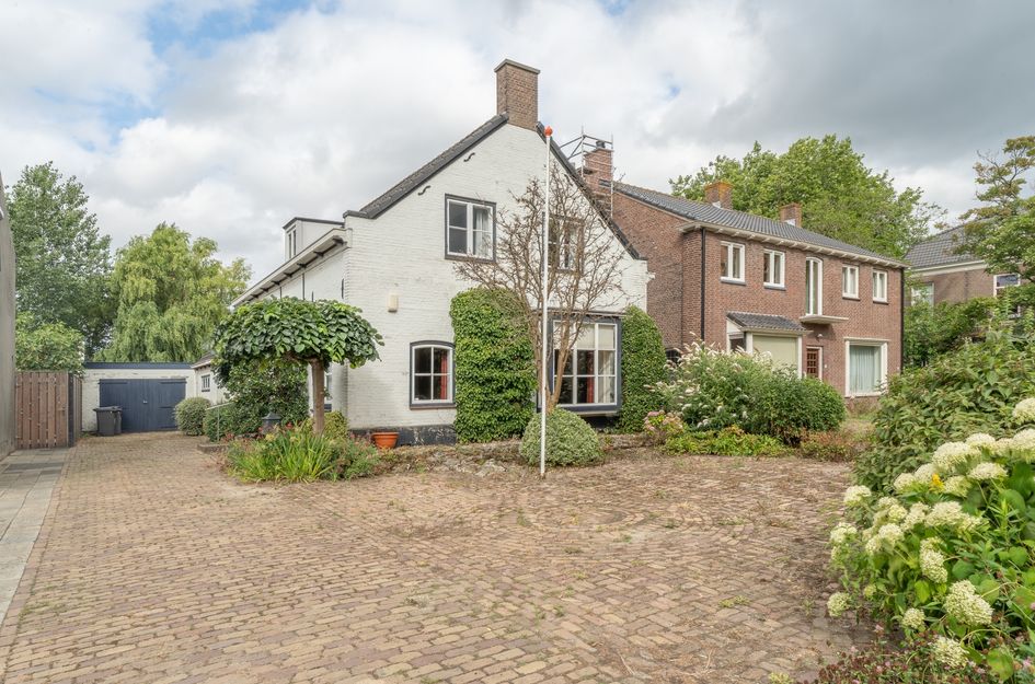 Damstraat 96