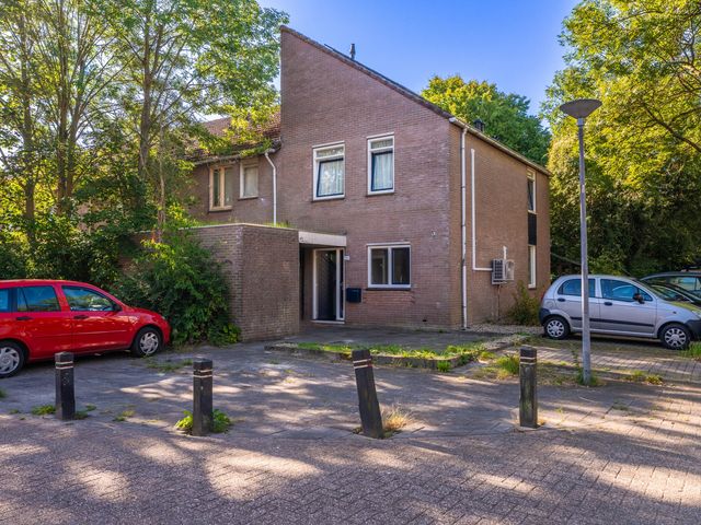 Rensumaheerd 103, Groningen