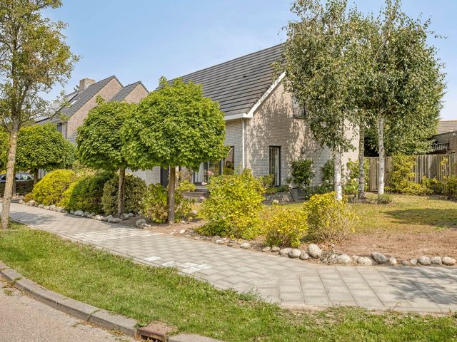 De Braak 11, Zevenbergen