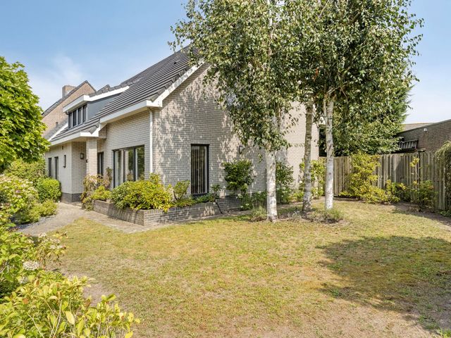 De Braak 11, Zevenbergen
