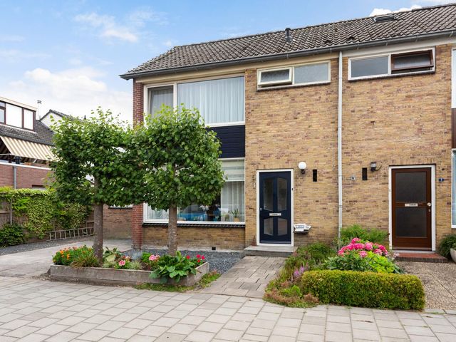Fresiastraat 1, Noorden