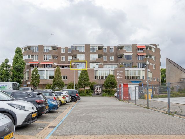 Bernhardplein 84, Den Helder