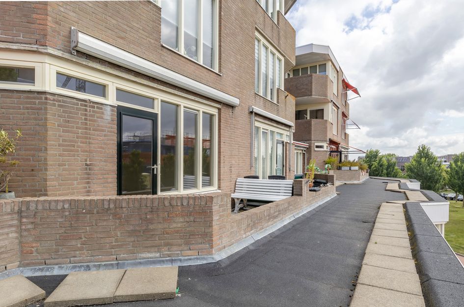 Bernhardplein 84