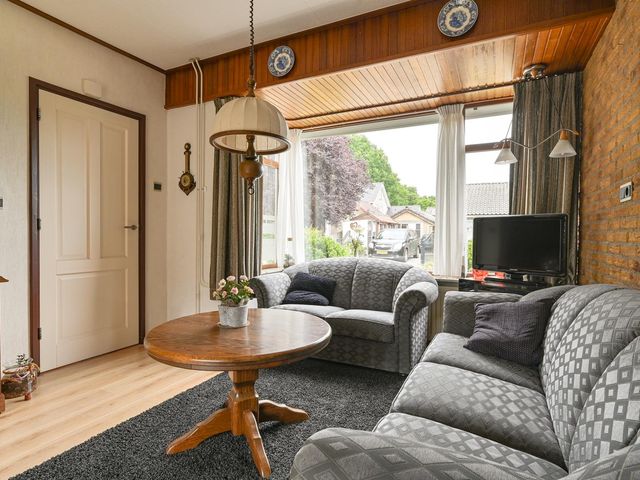 Dokter Broekhoffstraat 2, Hollandscheveld