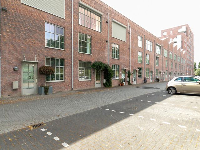 Sint Corneliusstraat 21, Tilburg