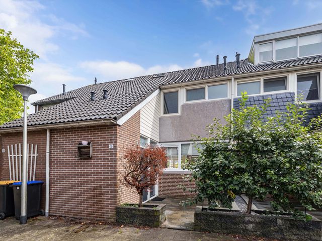 Oude Vlie 46, Emmeloord