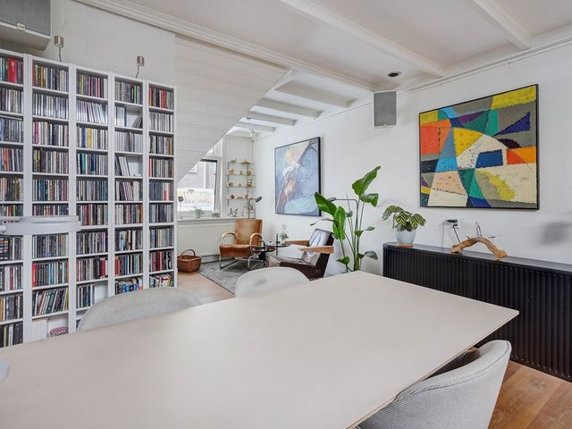Raam 30, Delft