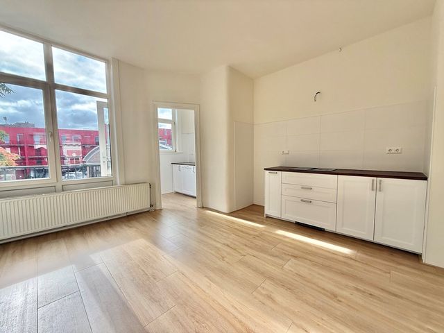 Zwaanshals 264B02, Rotterdam