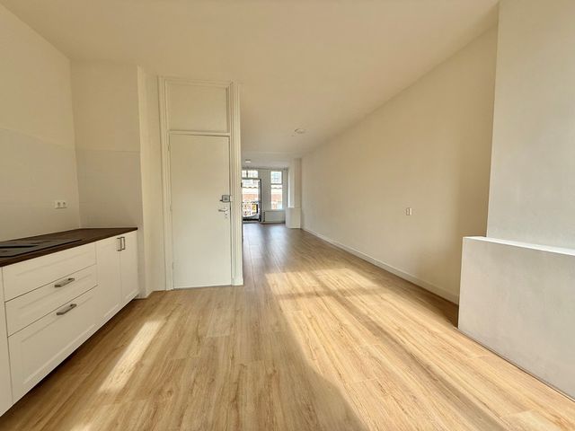 Zwaanshals 264B02, Rotterdam