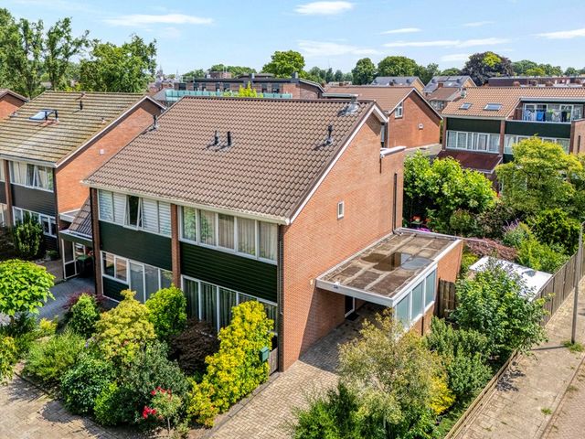 Wielewaalstraat 26, Hardenberg