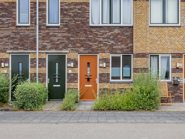 Osirispad 59, Almere