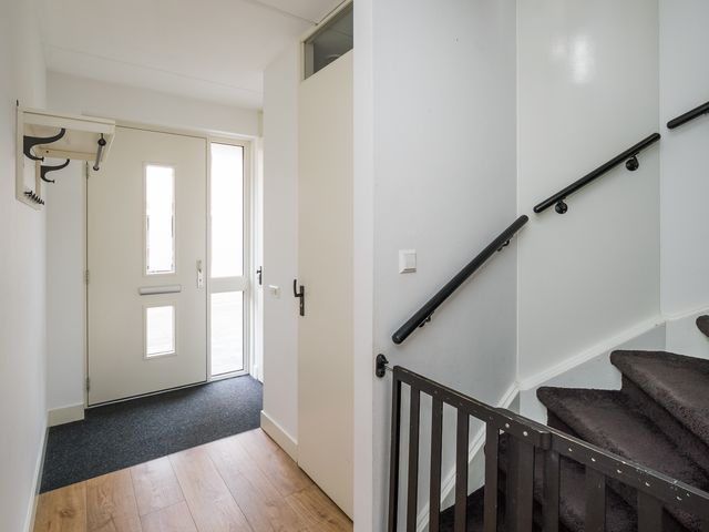 De Hoenderkampen 24, Hellouw