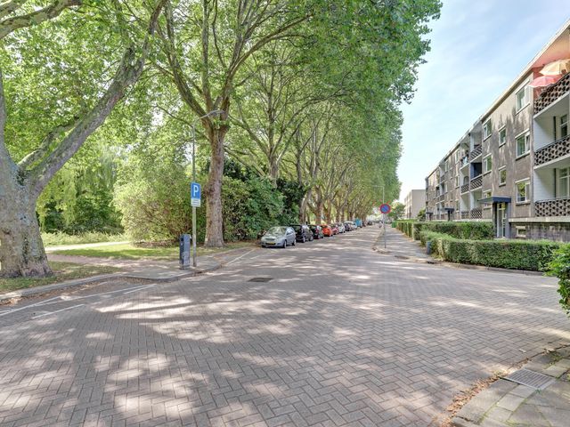 Jhr. Van Karnebeekweg 32, Ridderkerk