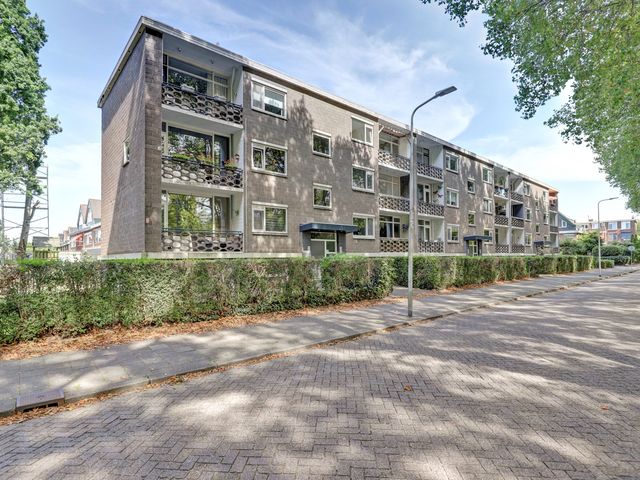 Jhr. Van Karnebeekweg 32, Ridderkerk