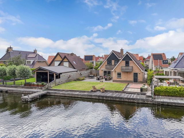 Meerkoet 16, Lemmer