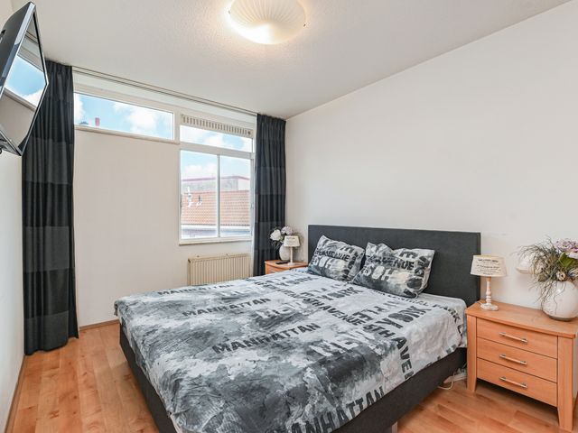 Loosduinse Uitleg 69, Den Haag