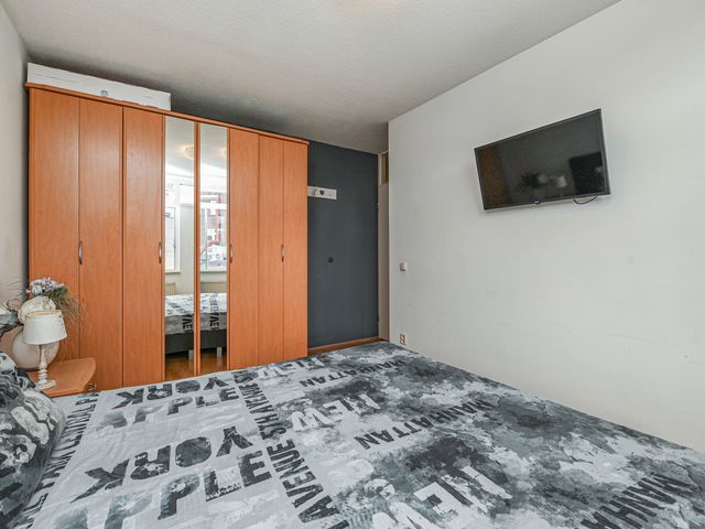 Loosduinse Uitleg 69, Den Haag
