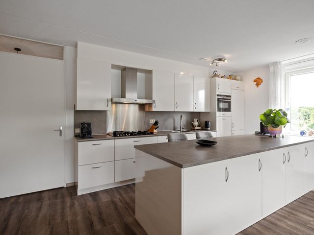 Eikenhout 333, Julianadorp