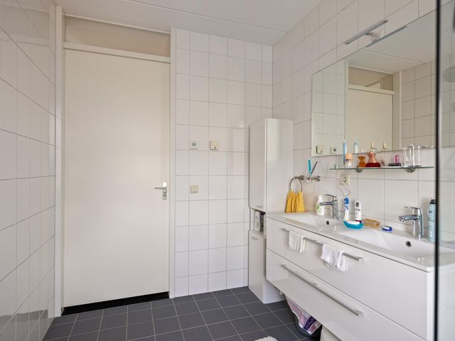 Eikenhout 333, Julianadorp