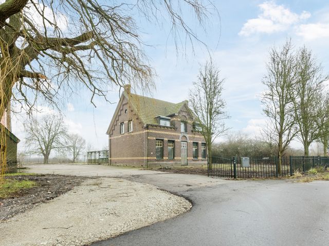 Kleine Ton 1, Fijnaart