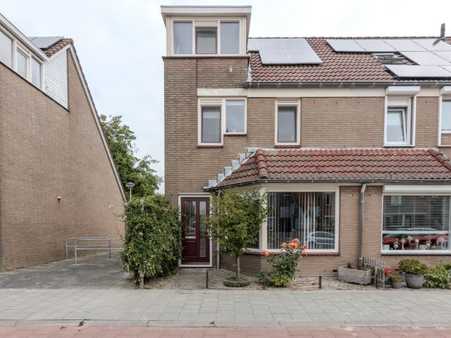 Buntgras 33, Spijkenisse