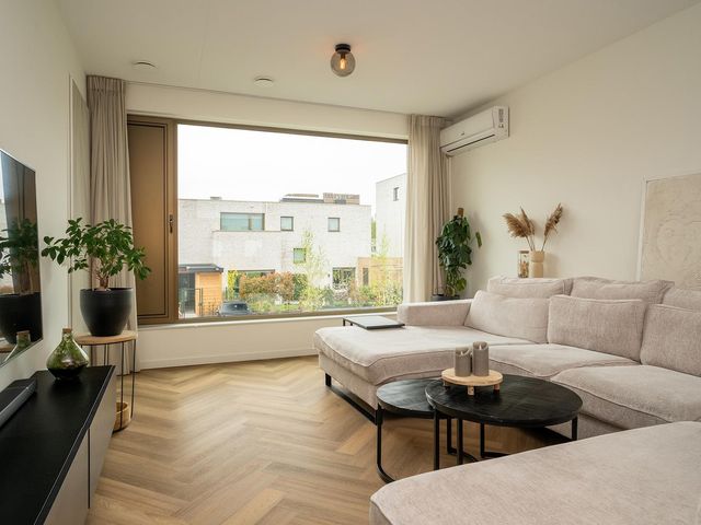 Gonny Mensinkstraat 16, Enschede