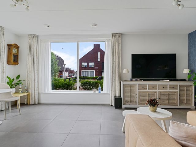 Soestdijk 3, Julianadorp