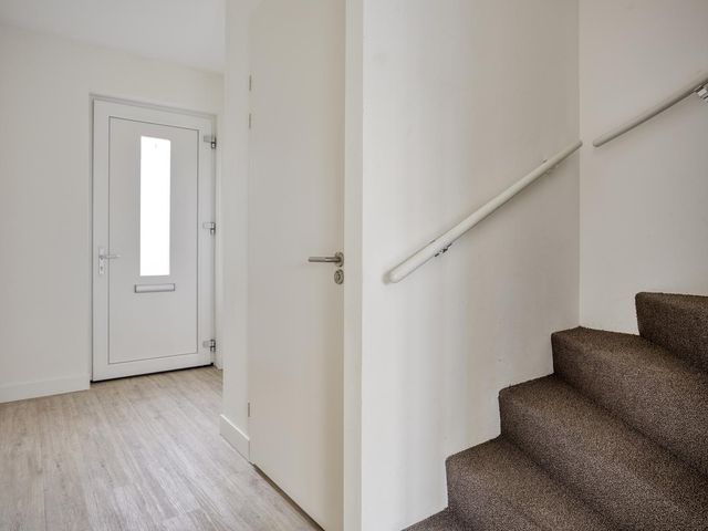 Weegbree 35, Zetten