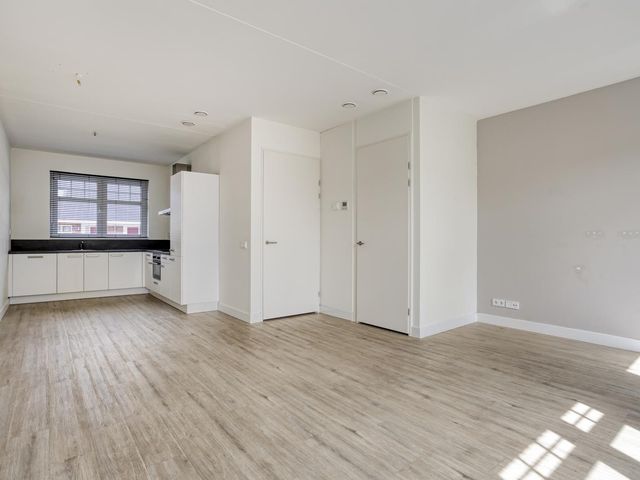 Weegbree 35, Zetten
