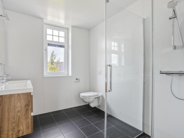 Weegbree 35, Zetten