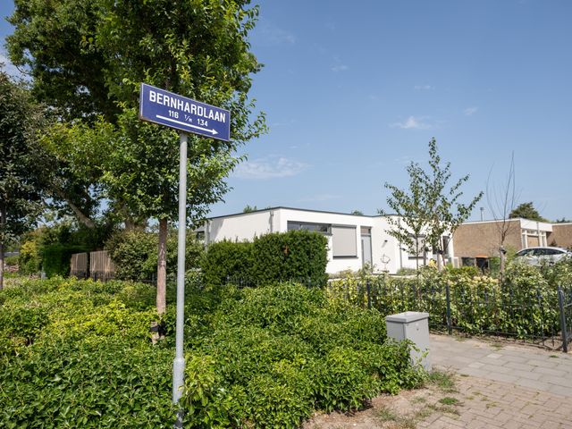 Bernhardlaan 126, Den Burg