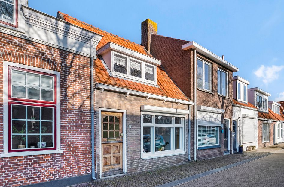 Kerkplein 13