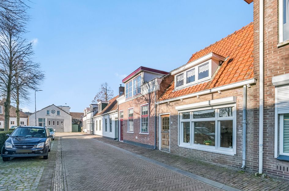 Kerkplein 13