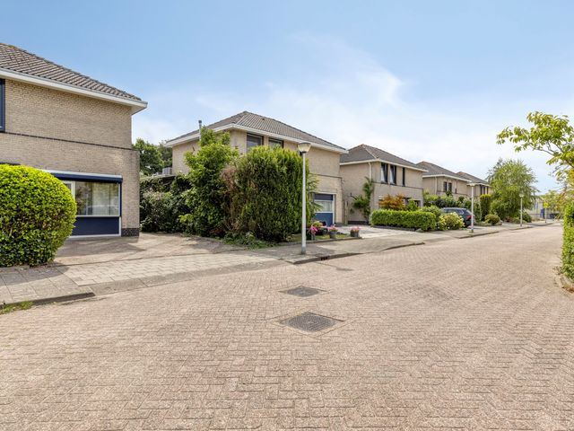 Brucknerstraat 10, Capelle aan den IJssel