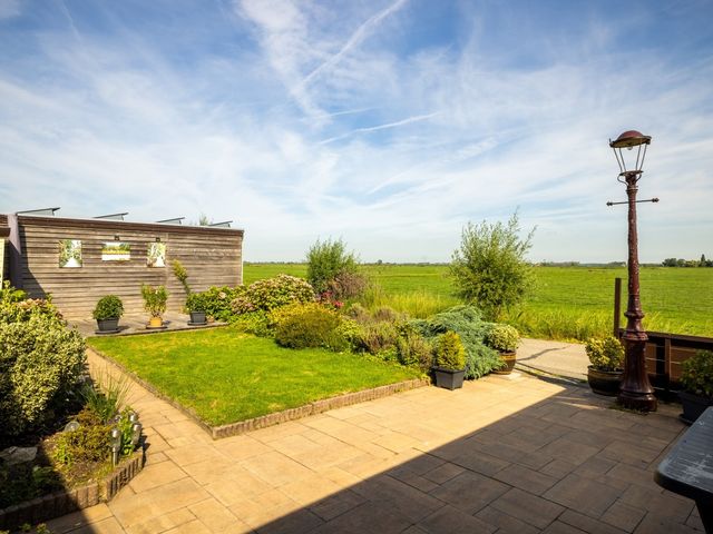Woudweeren 27WS, Broek In Waterland
