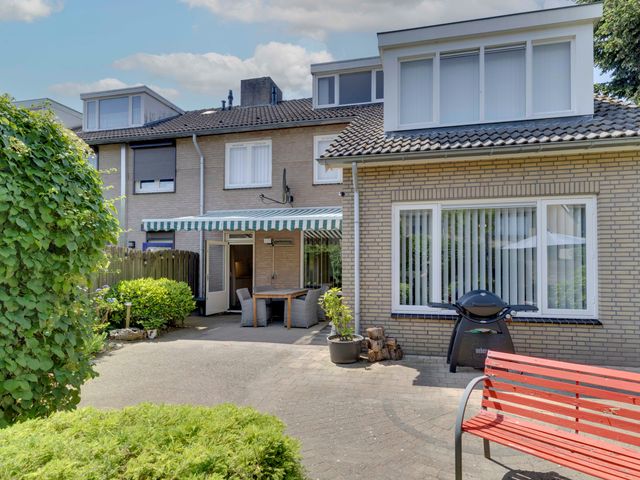 Monarchstraat 44, Eindhoven