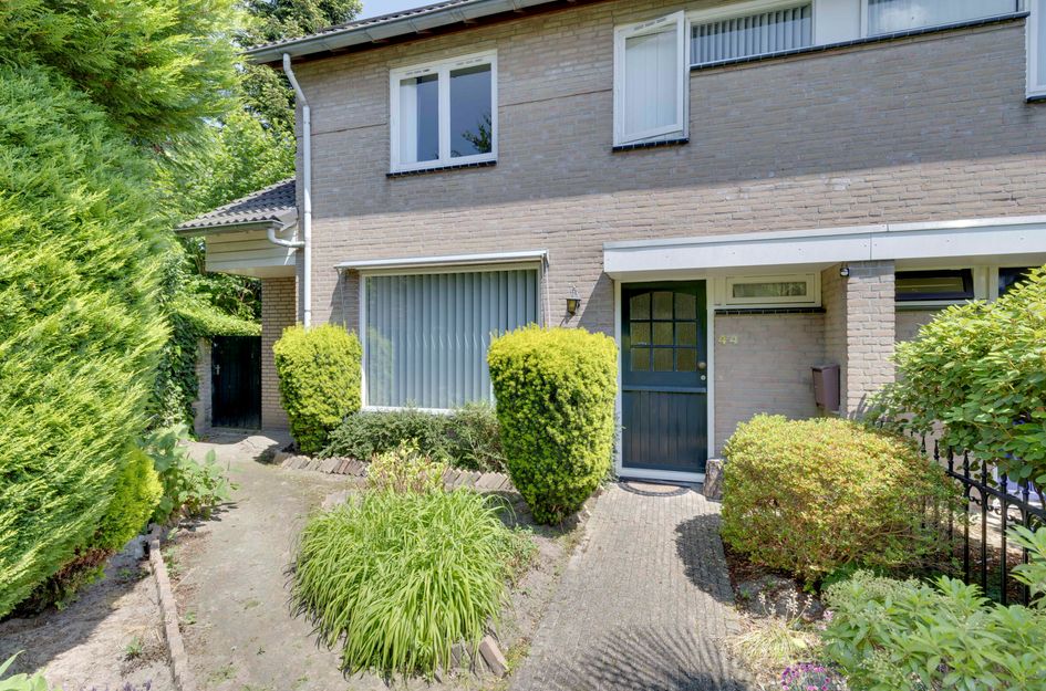 Monarchstraat 44