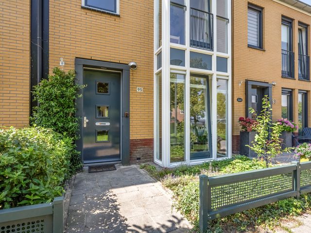 Fanny Blankers-Koenlaan 95, Hoofddorp