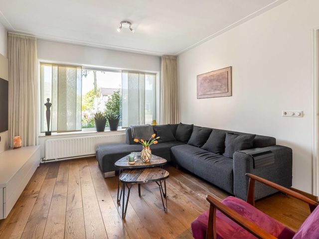 Oude Peelstraat 21, Helenaveen