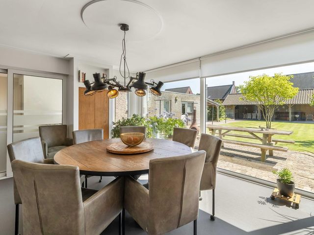 Oude Peelstraat 21, Helenaveen