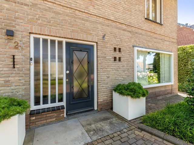 Oude Peelstraat 21, Helenaveen