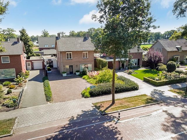 Oude Peelstraat 21, Helenaveen