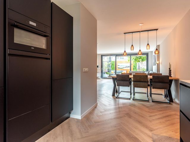 Volkerakpad 14, Almere