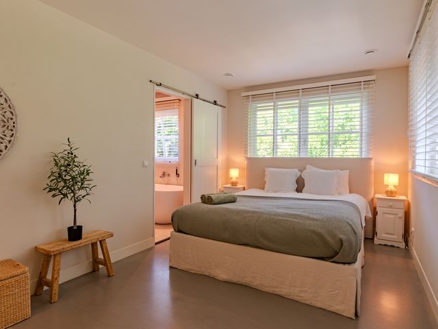 Karel de Grotelaan 82, Bergen (NH)