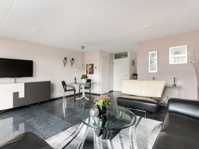 Mahonie 226, Dordrecht