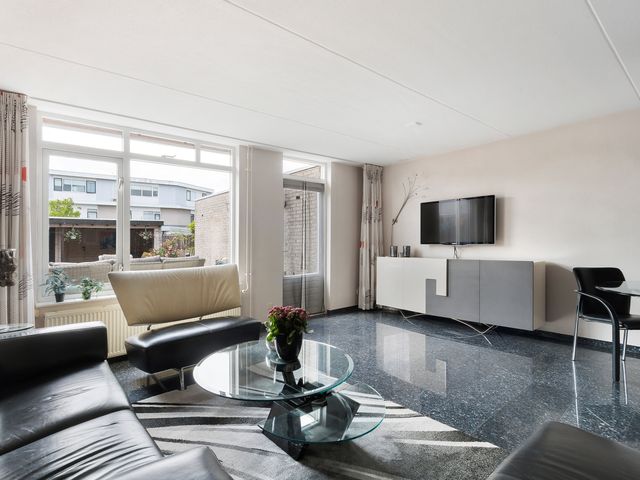 Mahonie 226, Dordrecht